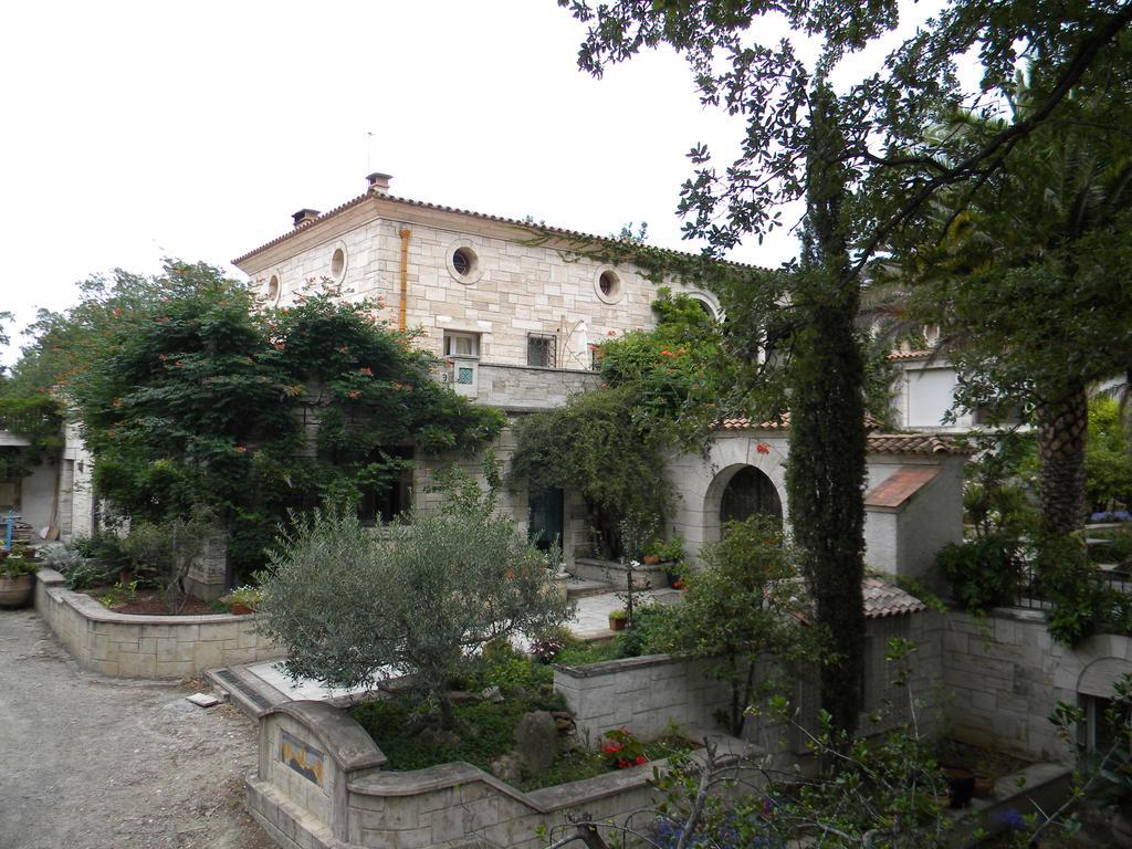 Les Arbousiers Hotell Céret Exteriör bild
