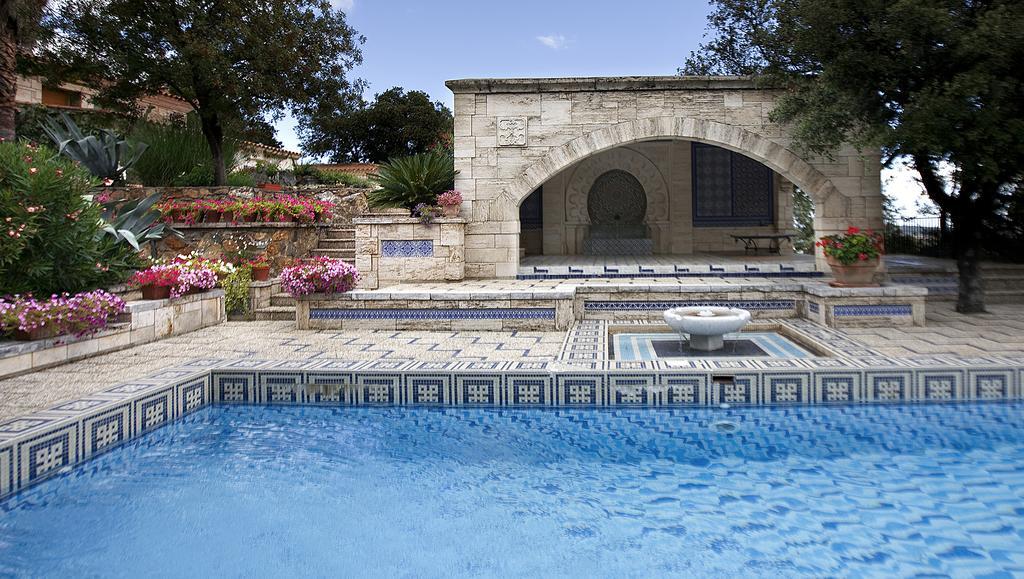 Les Arbousiers Hotell Céret Exteriör bild